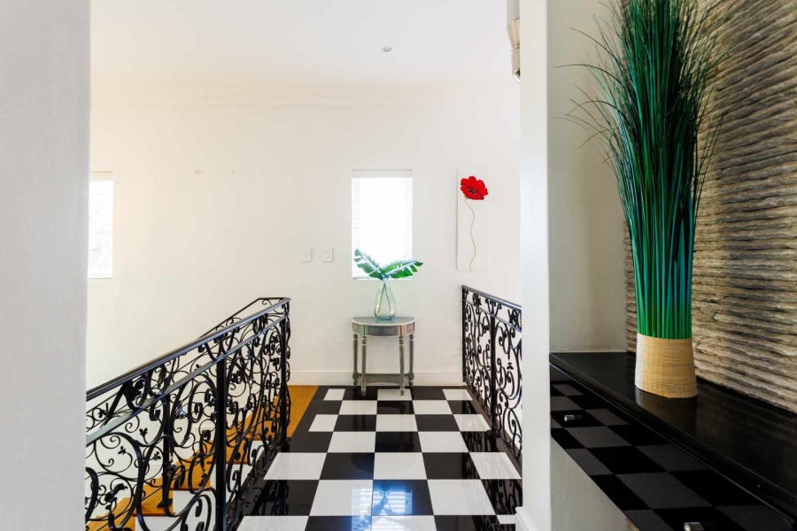 To Let 4 Bedroom Property for Rent in Val De Vie Estate Western Cape
